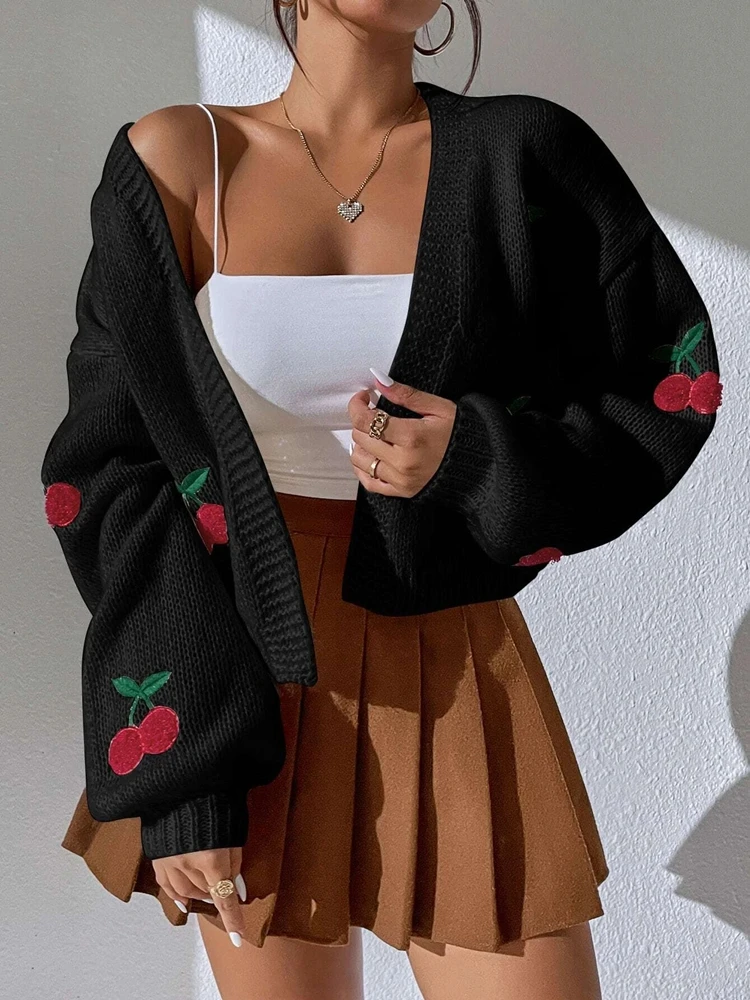 2024 New Low Shoulder Cherry Embroidered Pattern Cardigan Sweater Women's Loose Coat Knitted Sweater - Image 3